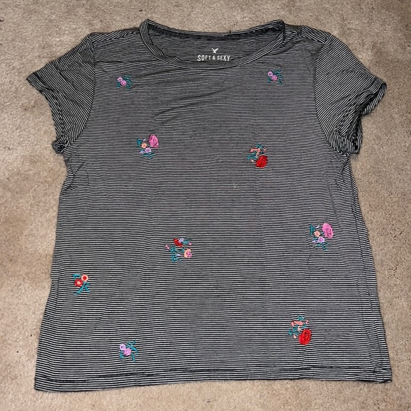 American Eagle Top - Picture 1 of 2